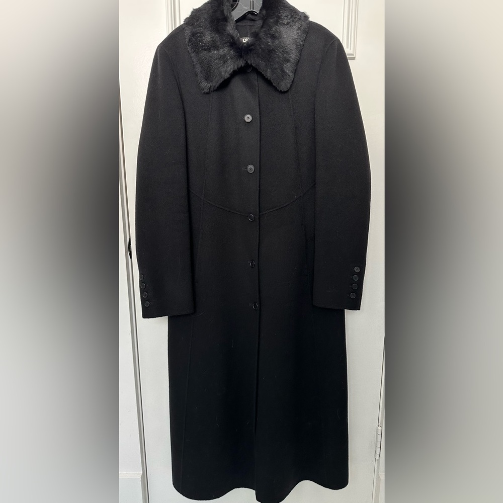 EUC Size 10 Black DKNY Felted Wool Coat with Removable Faux Fur Collar
